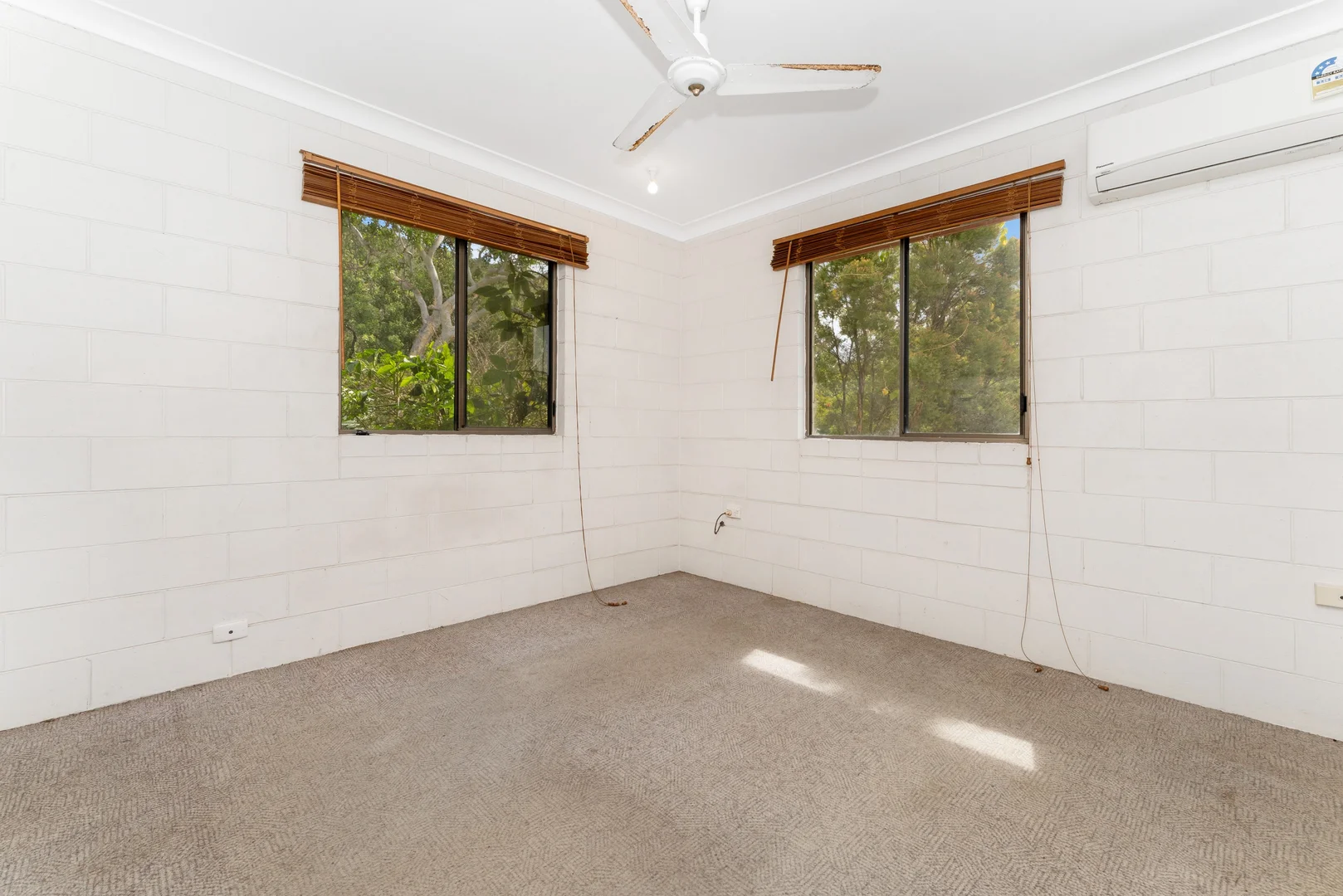 Additional image 10 of 7 Bill Court, Alligator Creek QLD 4816