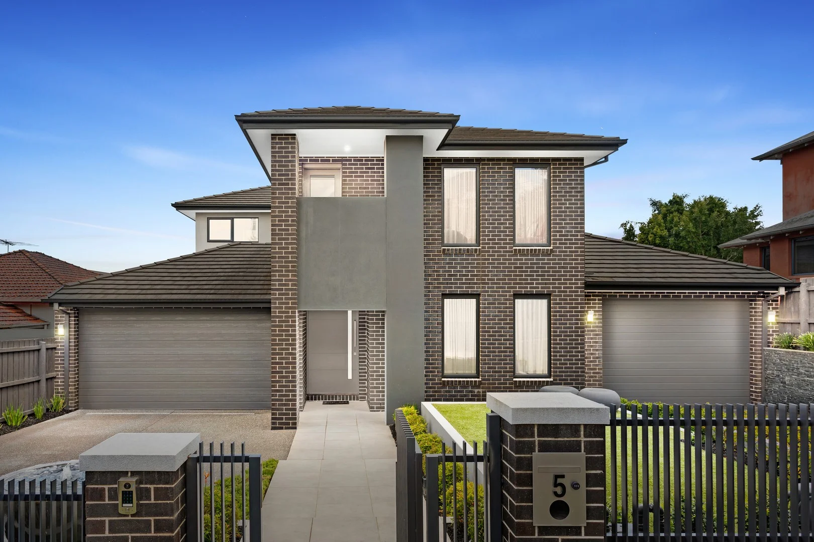 5 Sylvan Crescent, Ashwood VIC 3147