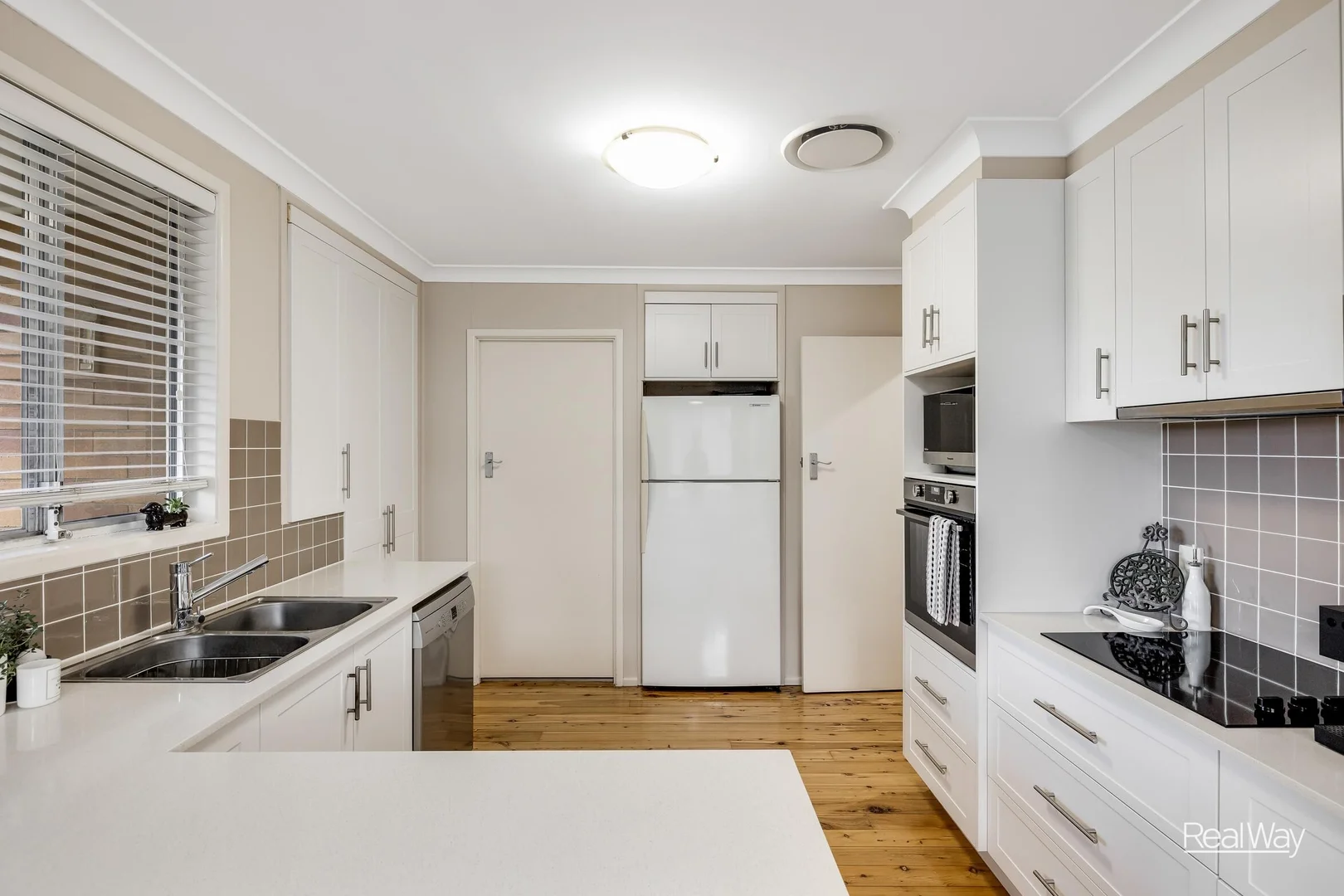 Additional image 5 of 16 Talinga Street, Mount Lofty QLD 4350