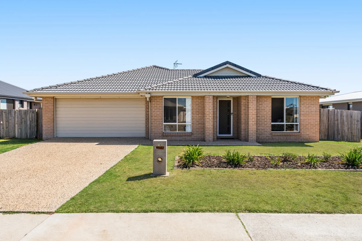 18 Myrtleford Crescent, Cambooya QLD 4358