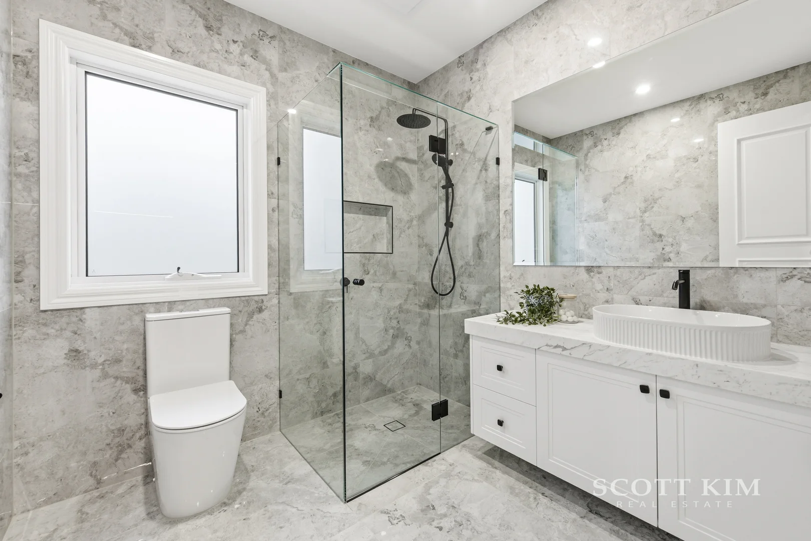 Additional image 18 of 49 Glen Tower Drive, Glen Waverley VIC 3150