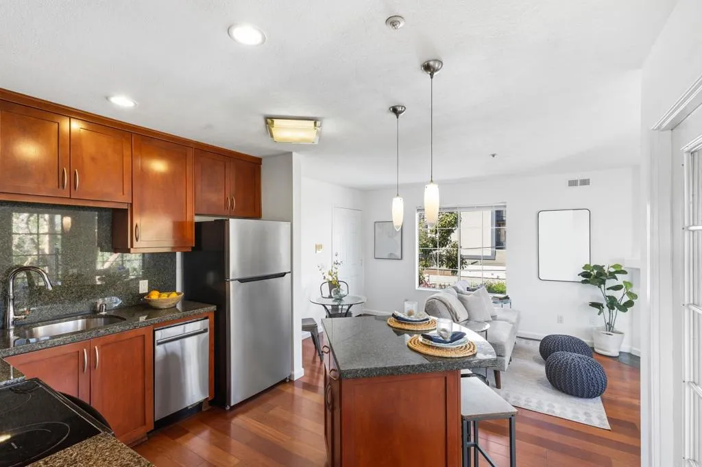 Additional image 14 of 727 Robinson Ave Unit C, San Diego, CA 92103