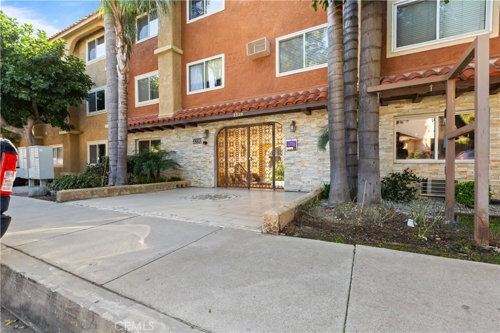 Additional image 31 of 3220 Altura Avenue Unit 331, La Crescenta, CA 91214