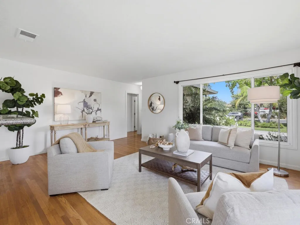 Additional image 16 of 422 E 22nd St, Santa Ana, CA 92706