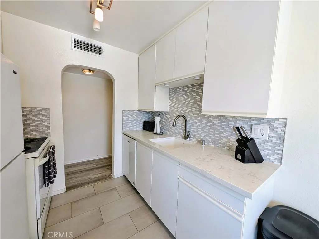 Additional image 12 of 970 Palm Avenue Unit 215, West Hollywood, CA 90069