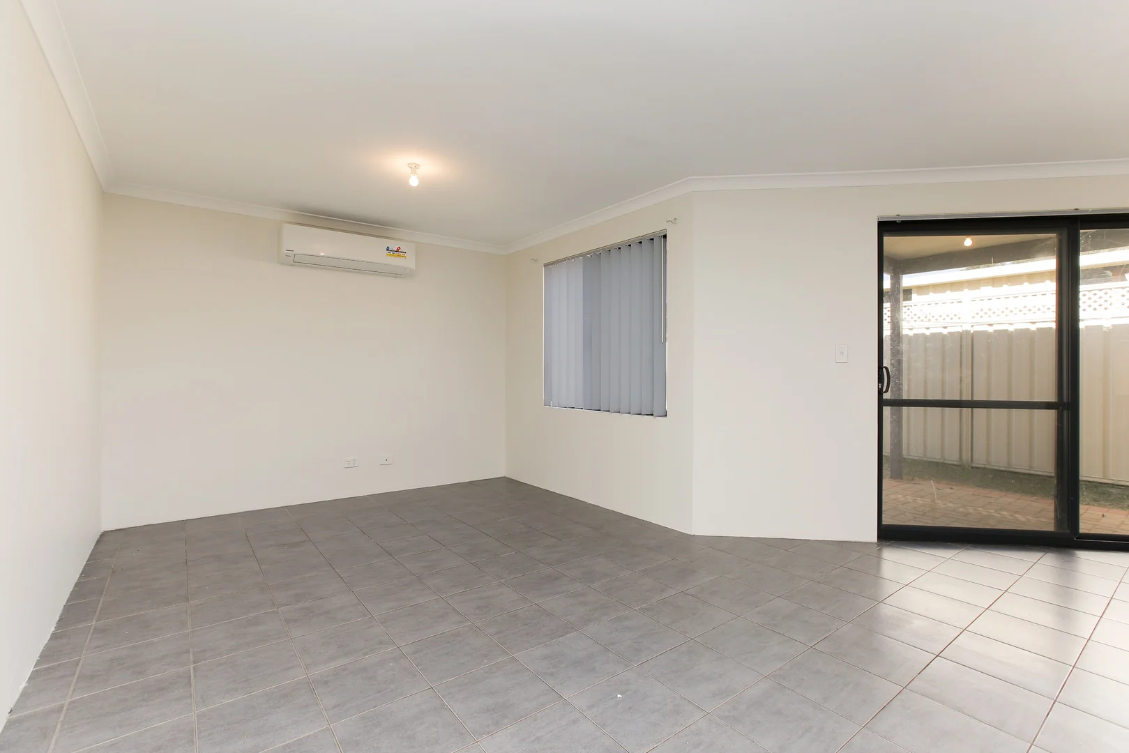 Additional image 5 of 53a Hartfield Street, Queens Park WA 6107
