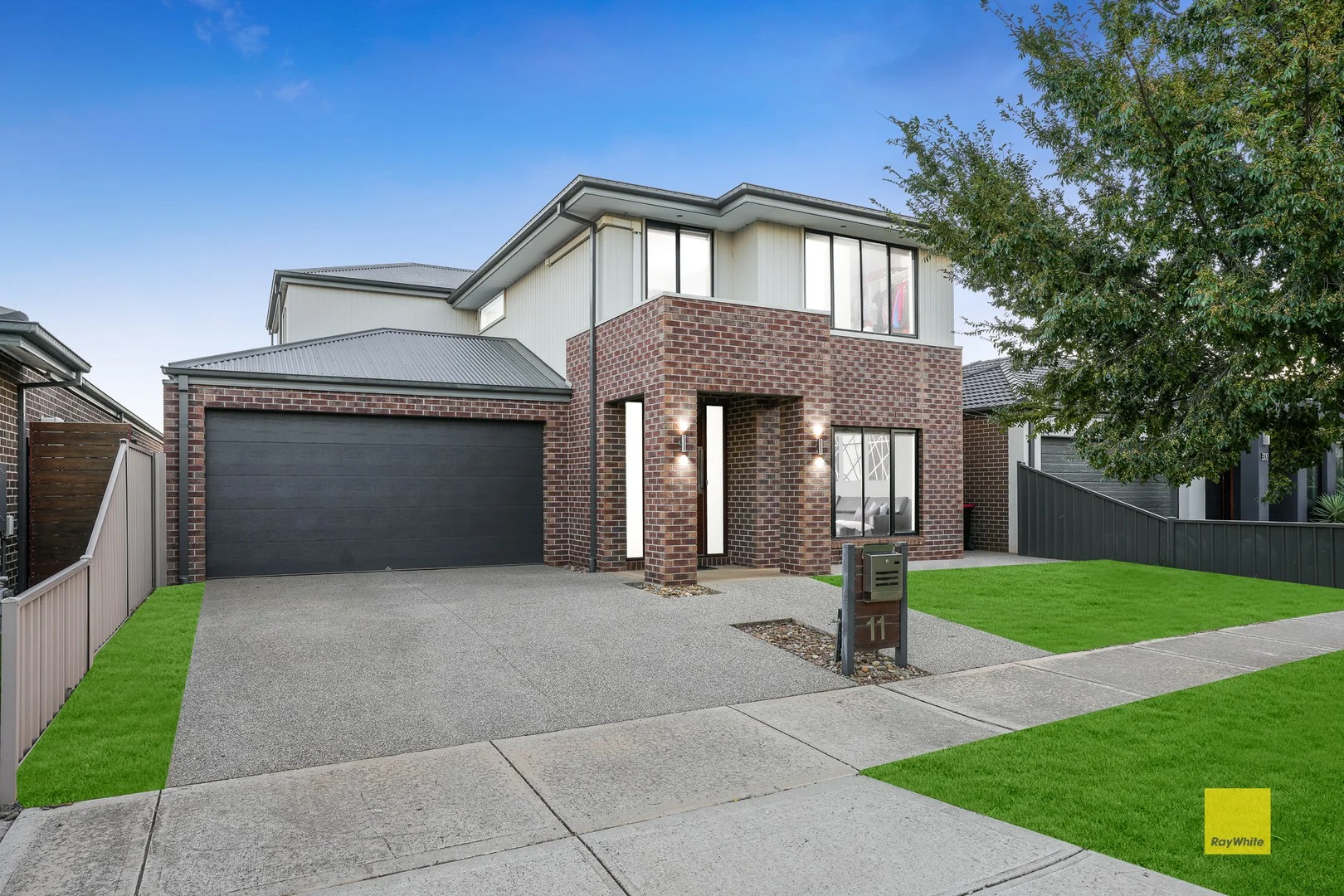 11 Concorde Avenue, Fraser Rise VIC 3336