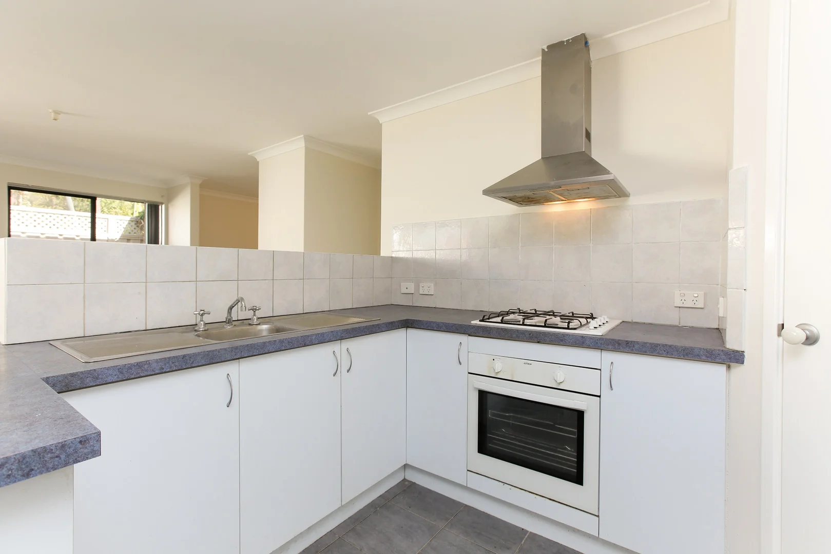 Additional image 10 of 53a Hartfield Street, Queens Park WA 6107