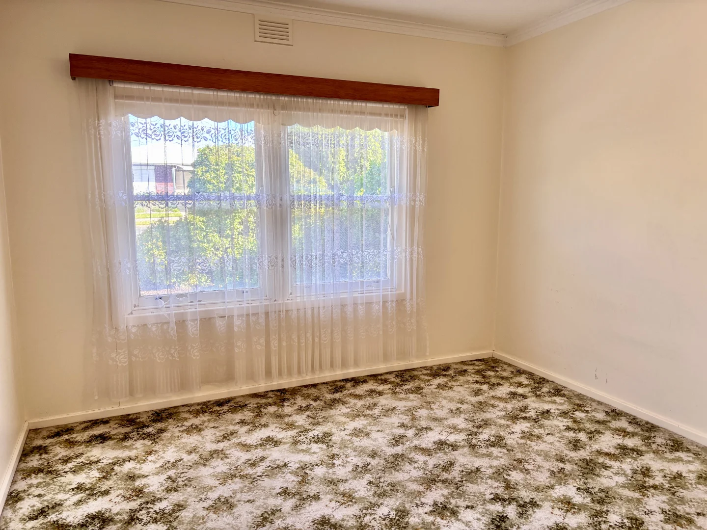 Additional image 8 of 2 Philip Avenue, Bordertown SA 5268