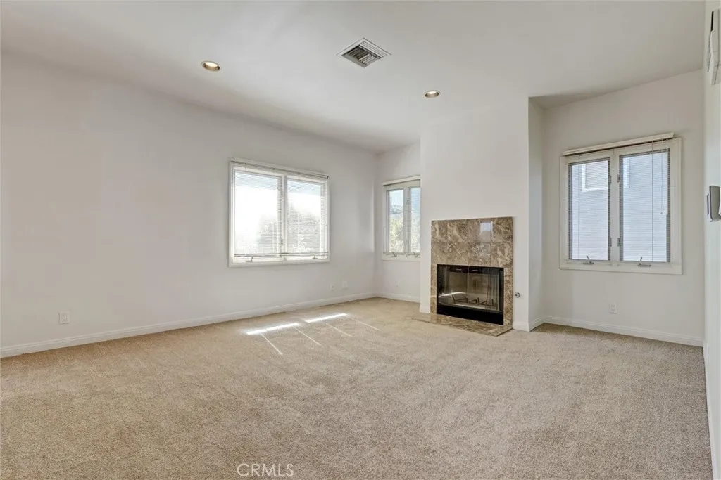 Additional image 93 of 12134 Lawler St, Los Angeles, CA 90066