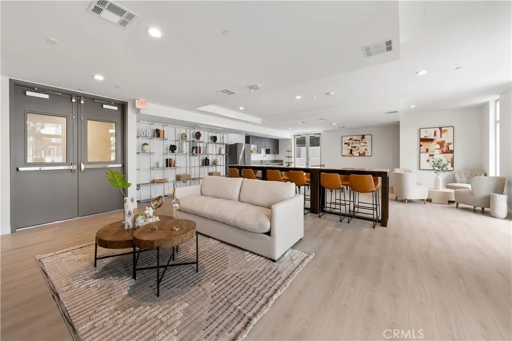 Additional image 76 of 168 S Monterey Street Unit 205, Alhambra, CA 91801