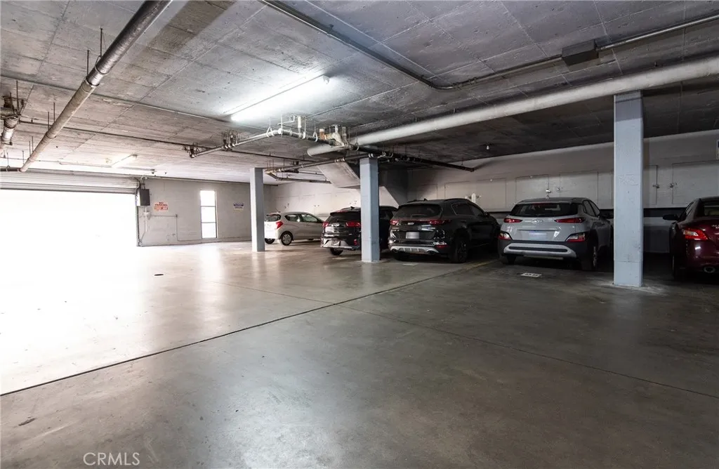 Additional image 50 of 225 W 6th St Unit 405, Long Beach, CA 90802