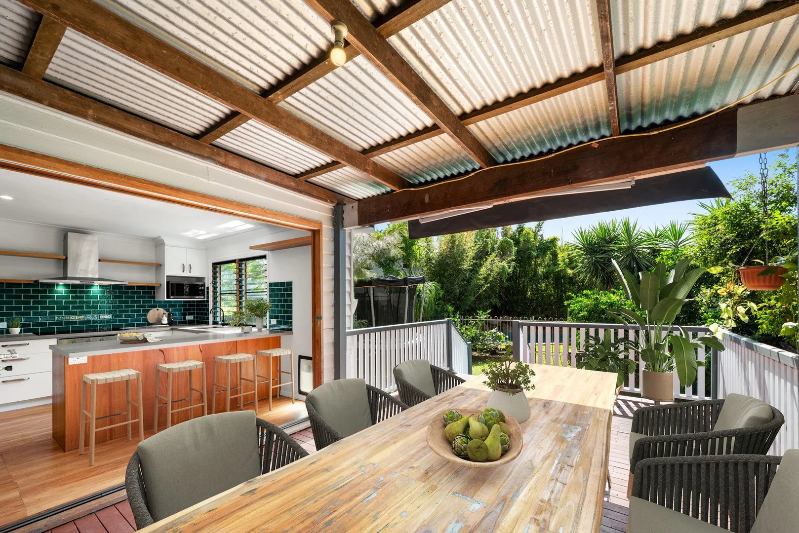 136 Norman Avenue, Norman Park QLD 4170