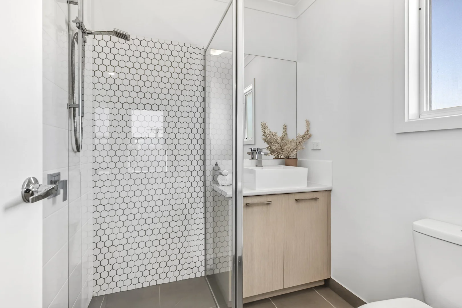 Additional image 10 of 4/34 Carrington Street, Thomson VIC 3219