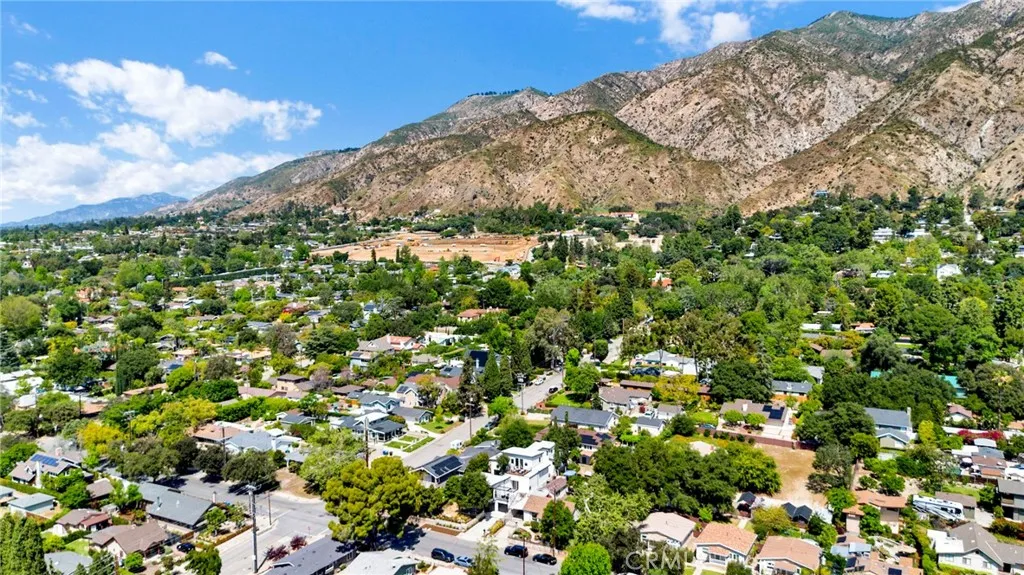 325 W Grandview Avenue, Sierra Madre, CA 91024