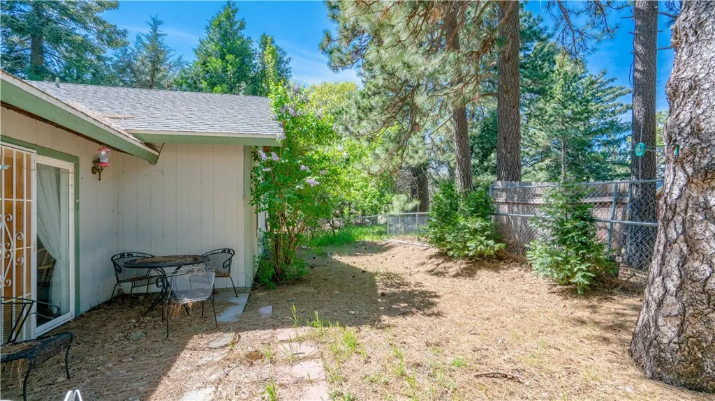 Additional image 112 of 22070 Big Oak Rd, Cedarpines Park, CA 92322