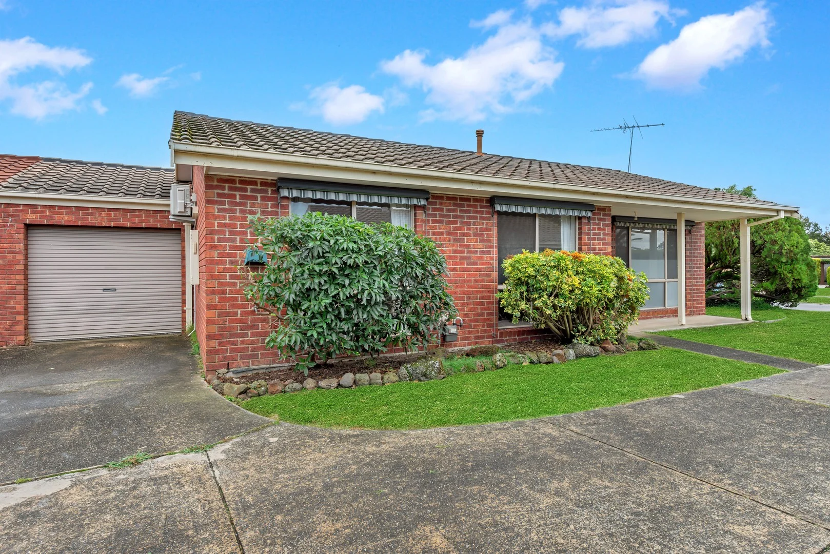 4/9 Tania Court, Pakenham VIC 3810