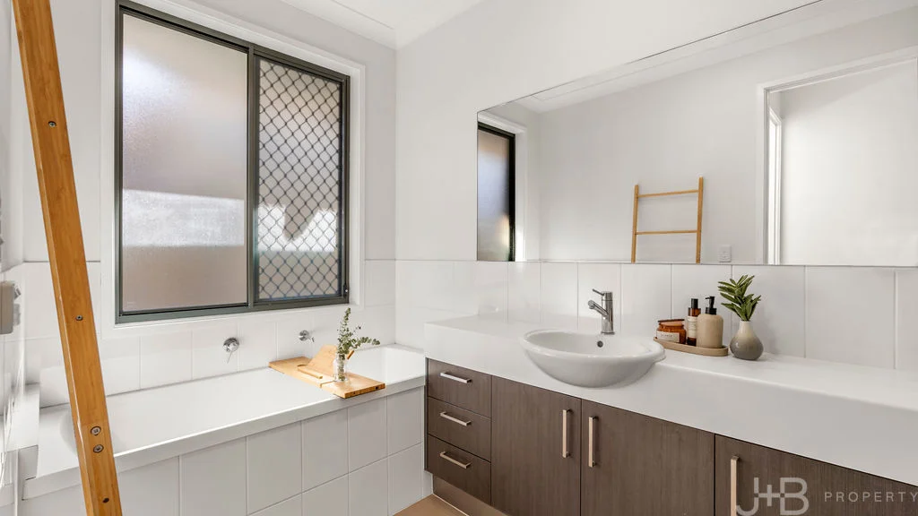 Additional image 10 of 60 Denham Crescent, North Lakes QLD 4509