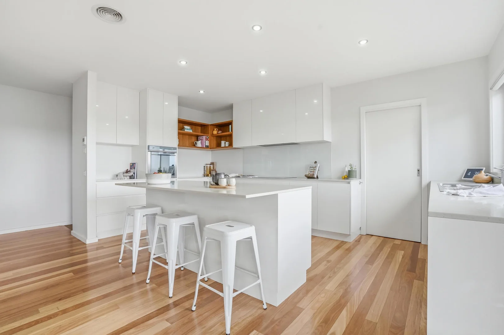 Additional image 14 of 42 Cilmery Crescent, Woodford VIC 3281