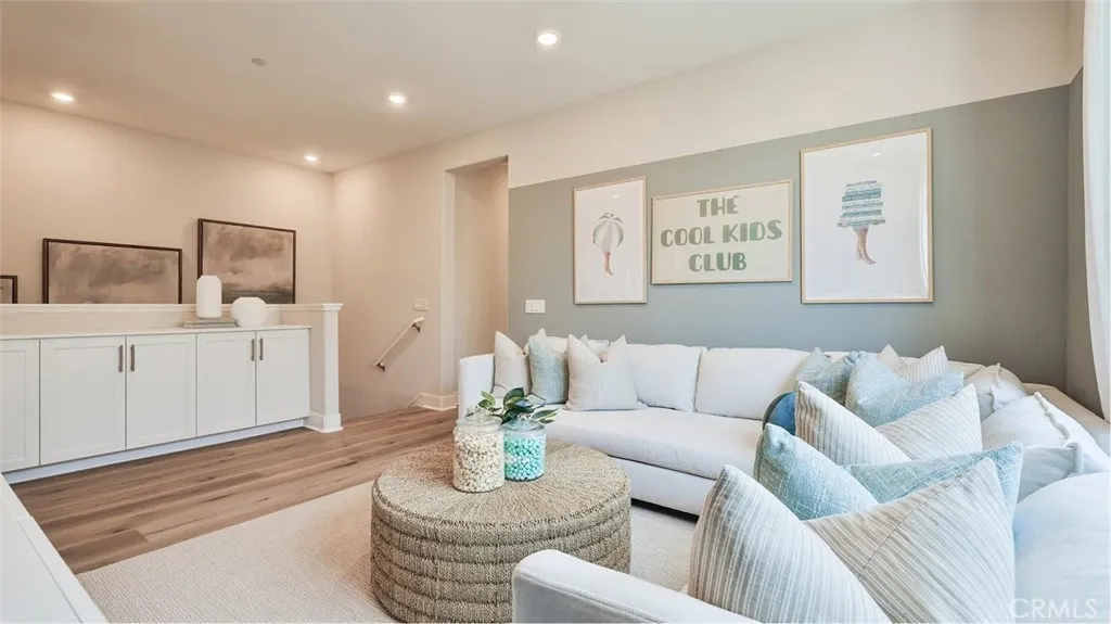 Additional image 41 of 27309 Black Walnut Place, Valencia, CA 91381