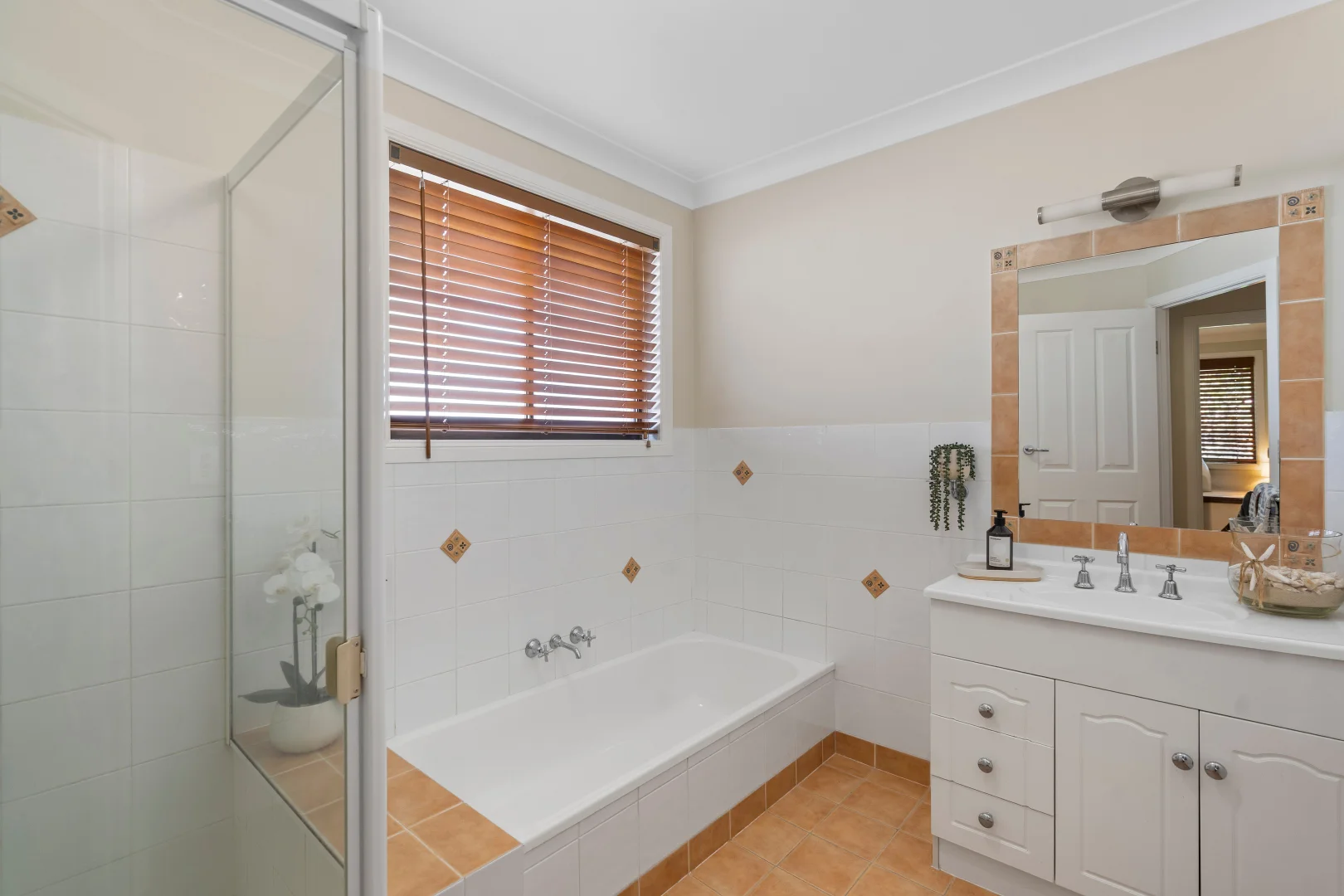 Additional image 14 of 3 Pacific Ave, Elanora QLD 4221