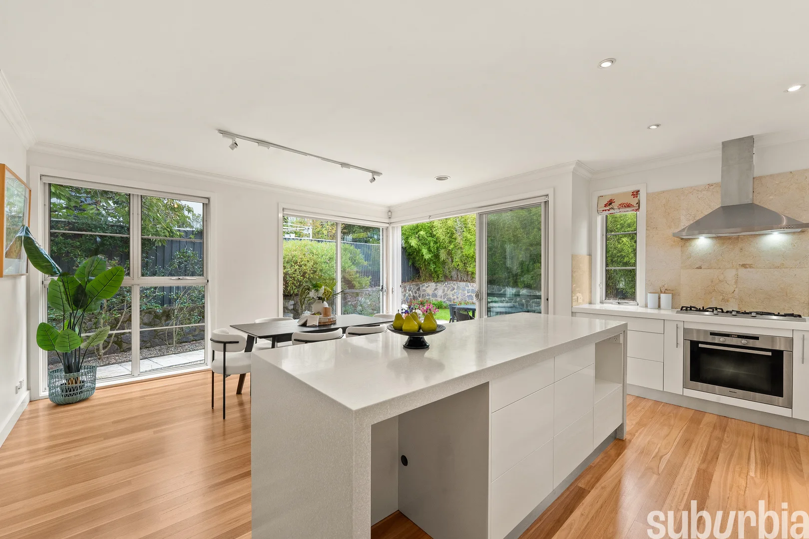 Additional image 11 of 75 Jacka Crescent, Campbell ACT 2612