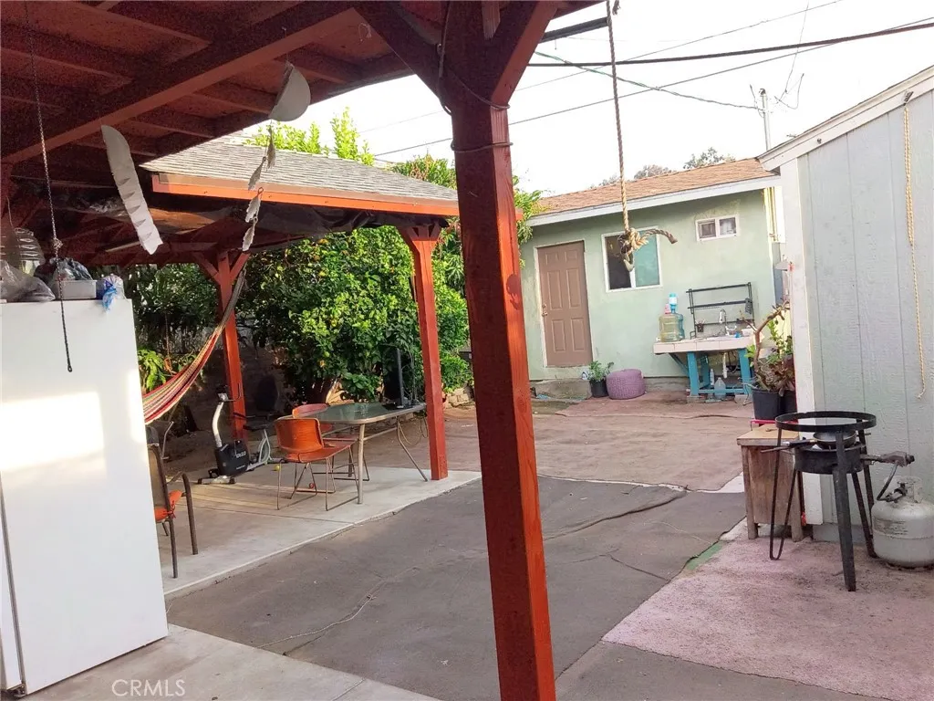 Additional image 32 of 1046 W 49th St, Los Angeles, CA 90037