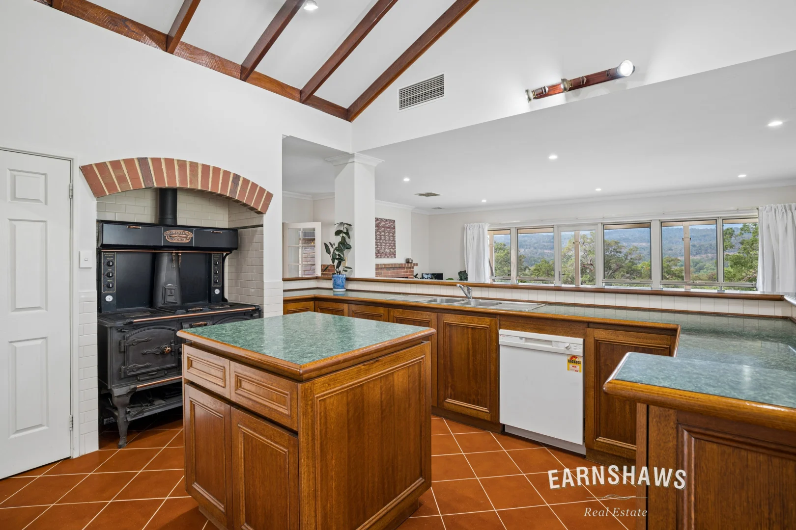 Additional image 12 of 155 Viveash Road, Jane Brook WA 6056