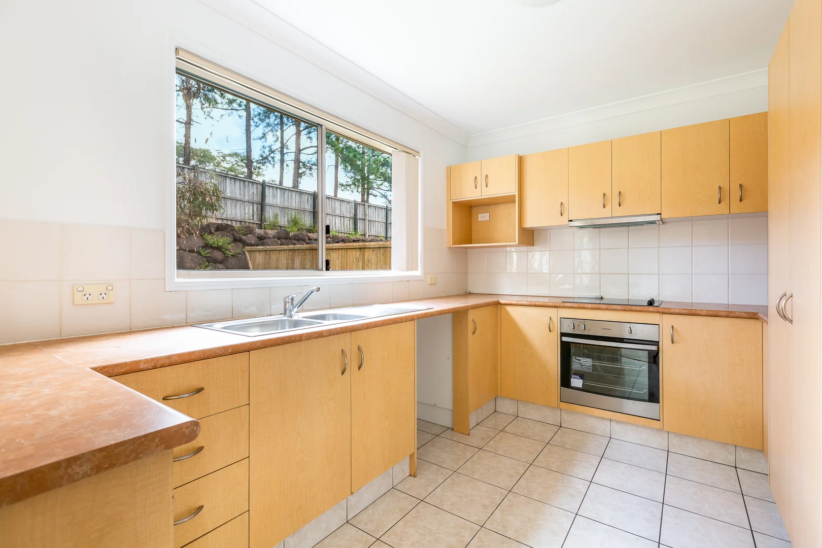 Additional image 2 of 28 Clear River Boulevard, Ashmore QLD 4214
