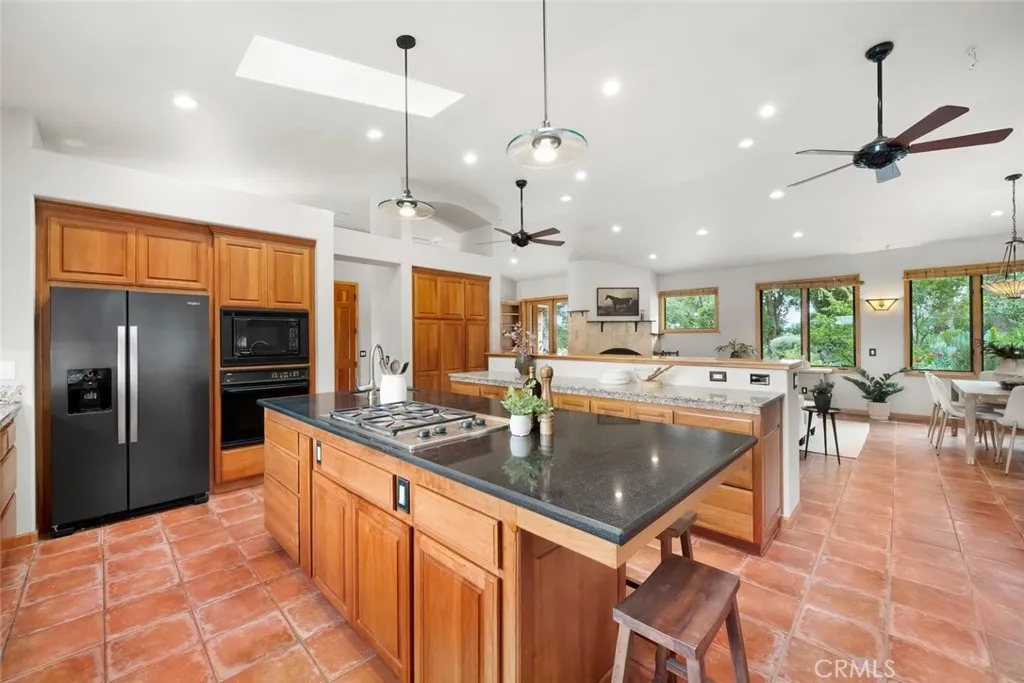 Additional image 86 of 5982 Violeta Ave, Atascadero, CA 93422