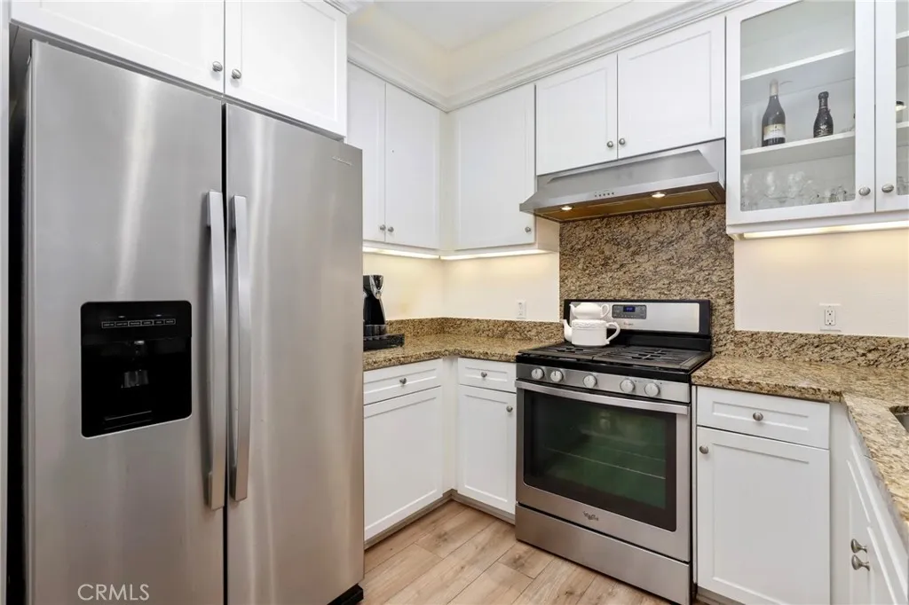 Additional image 41 of 59 Kempton, Irvine, CA 92620