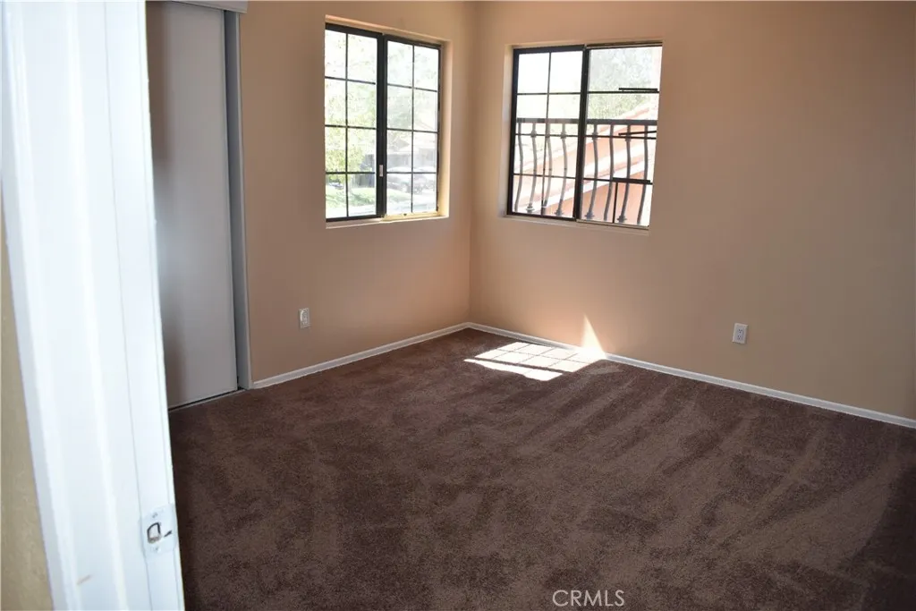 Additional image 54 of 325 Rainbow Ter, Palmdale, CA 93551