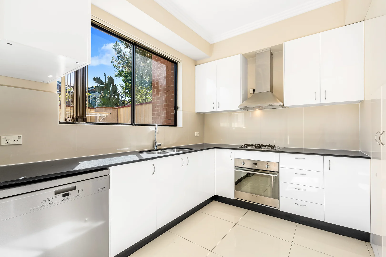 Additional image 3 of 6/22 Paris Street, Carlton NSW 2218