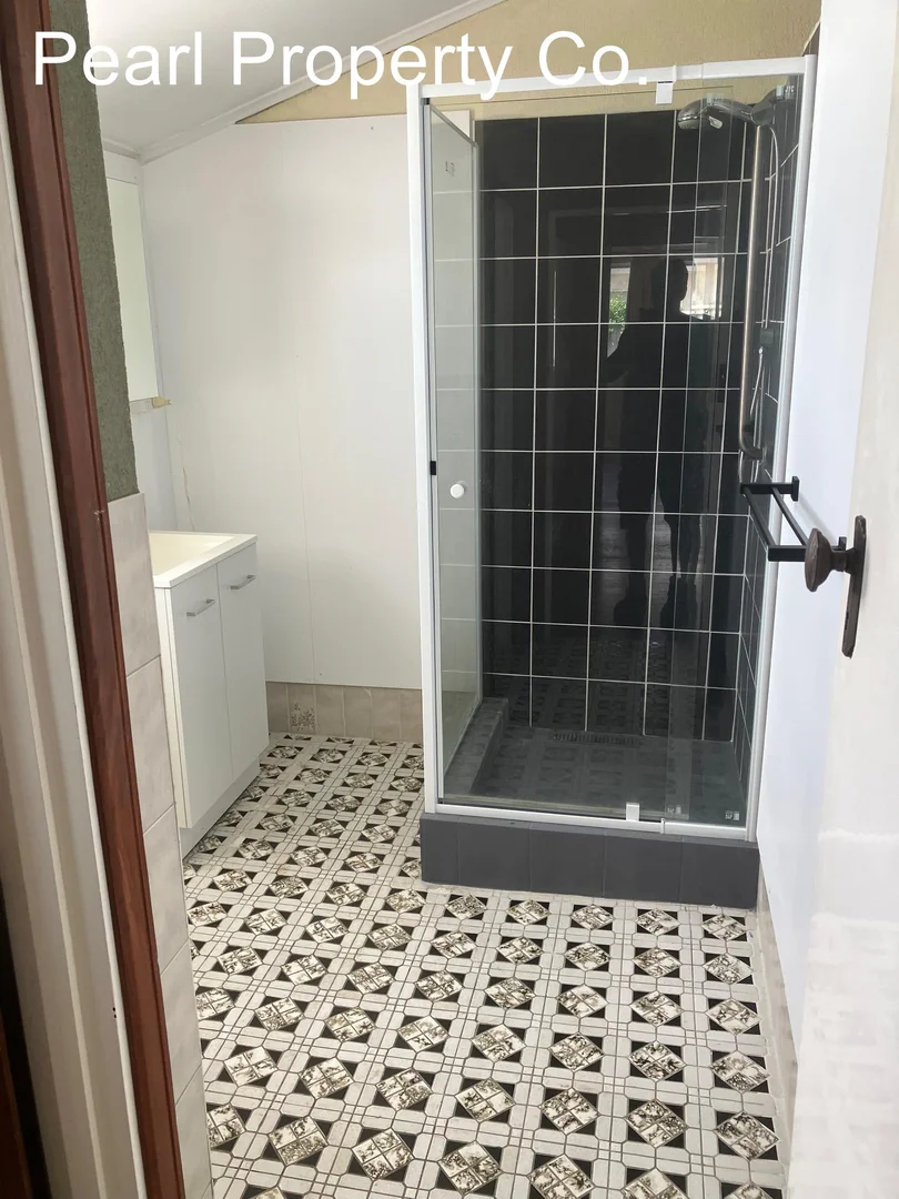 Additional image 3 of 37 Mengler Avenue, Claremont WA 6010