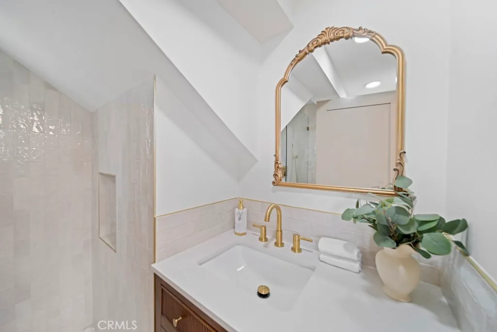 Additional image 68 of 1676 W 24th St, Los Angeles, CA 90007