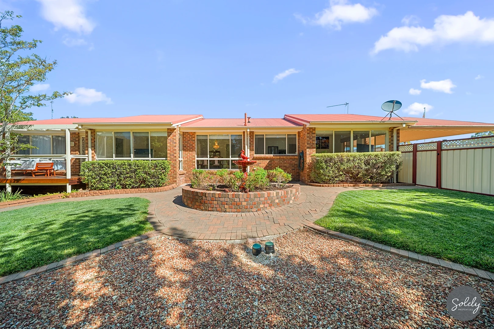 Additional image 27 of 2 Fingleton Crescent, Gordon ACT 2906