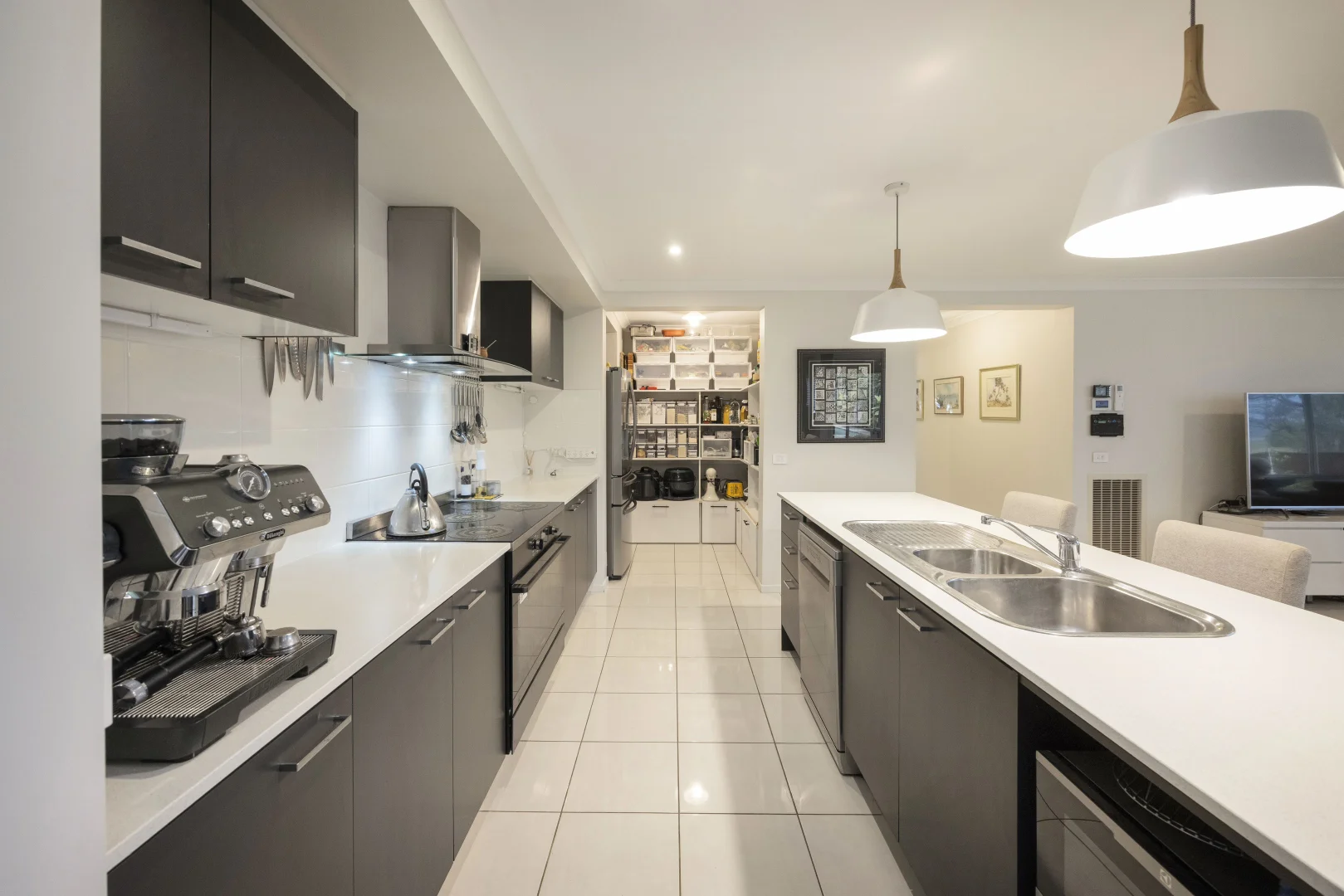 Additional image 8 of 3 Baltimore Avenue, Hamilton Valley NSW 2641