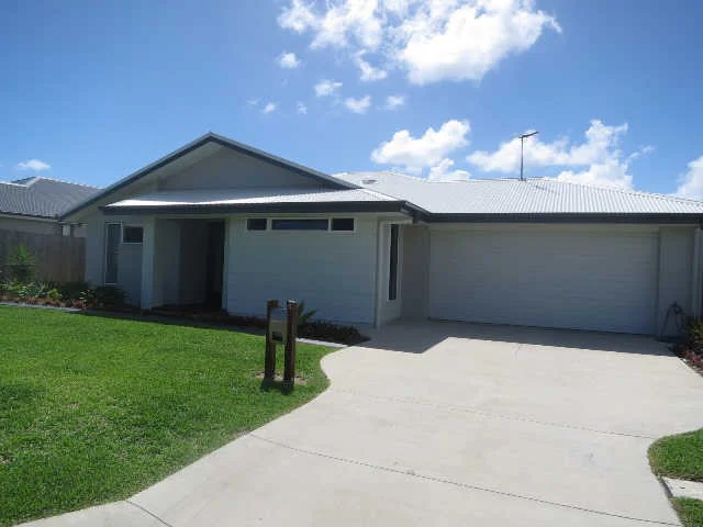 4 Majesty Street, Rural View QLD 4740