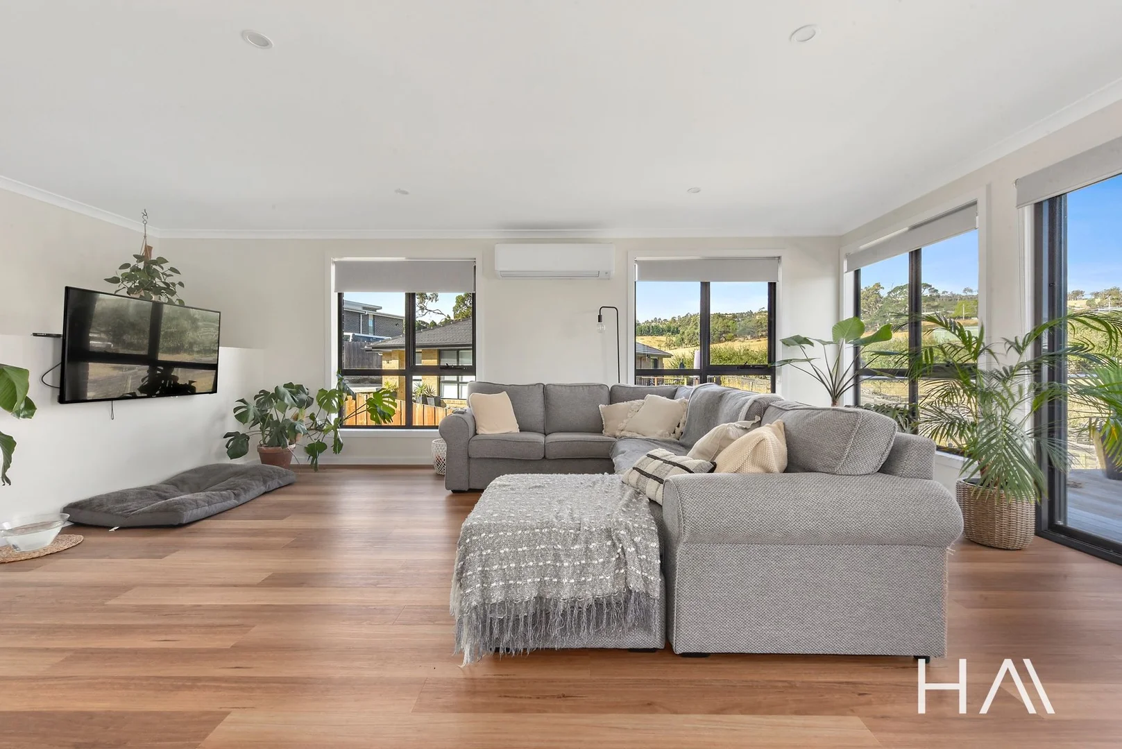 Additional image 5 of 12 Celery Top Dr, St Leonards TAS 7250