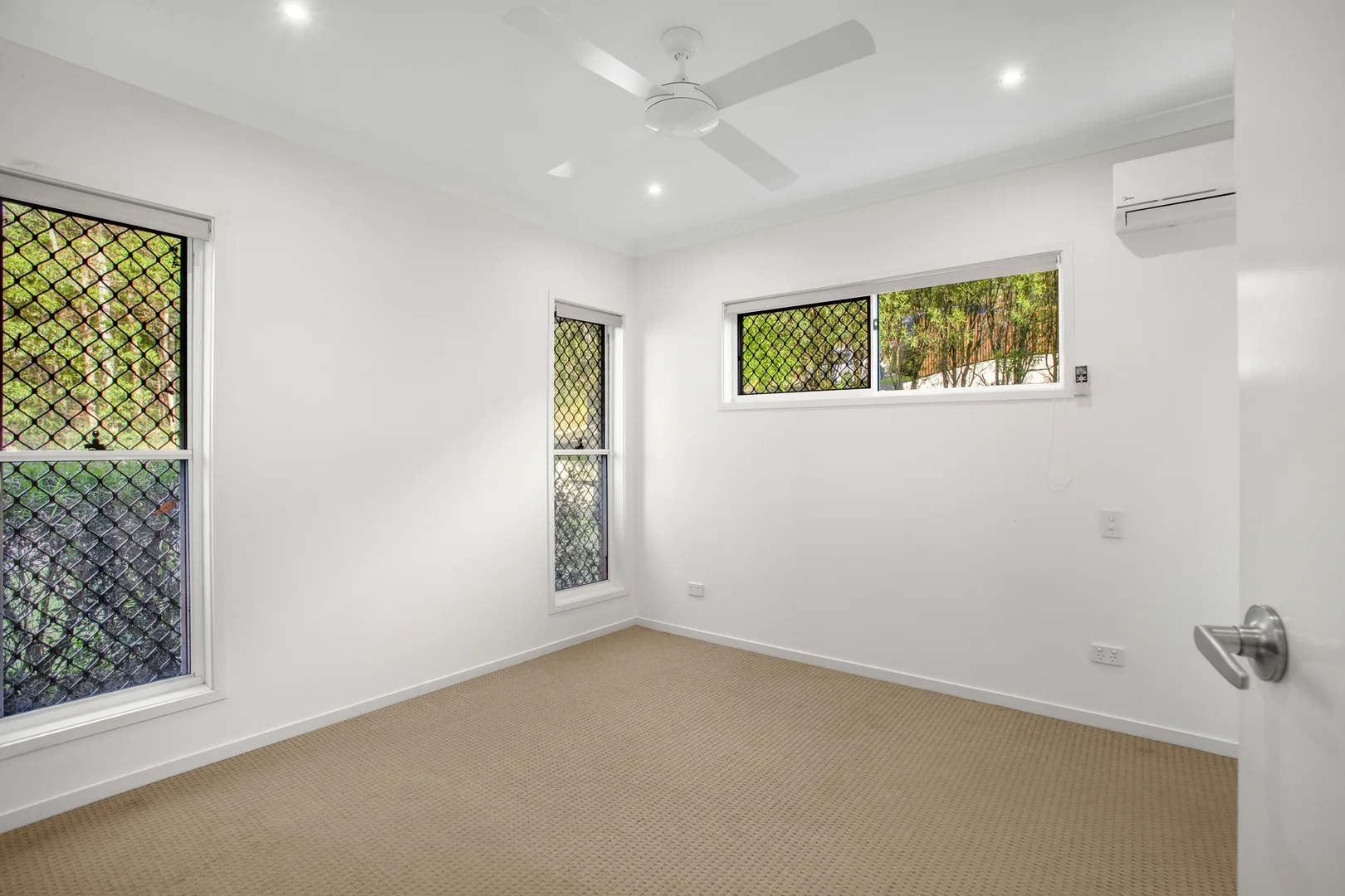 Additional image 7 of 2/1 Harbour Heights Lane, Kuluin QLD 4558