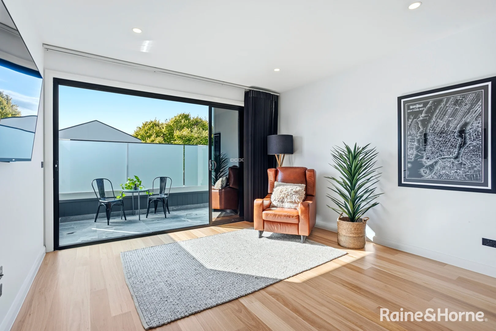 Additional image 9 of 90A Oxford Street, Newport VIC 3015
