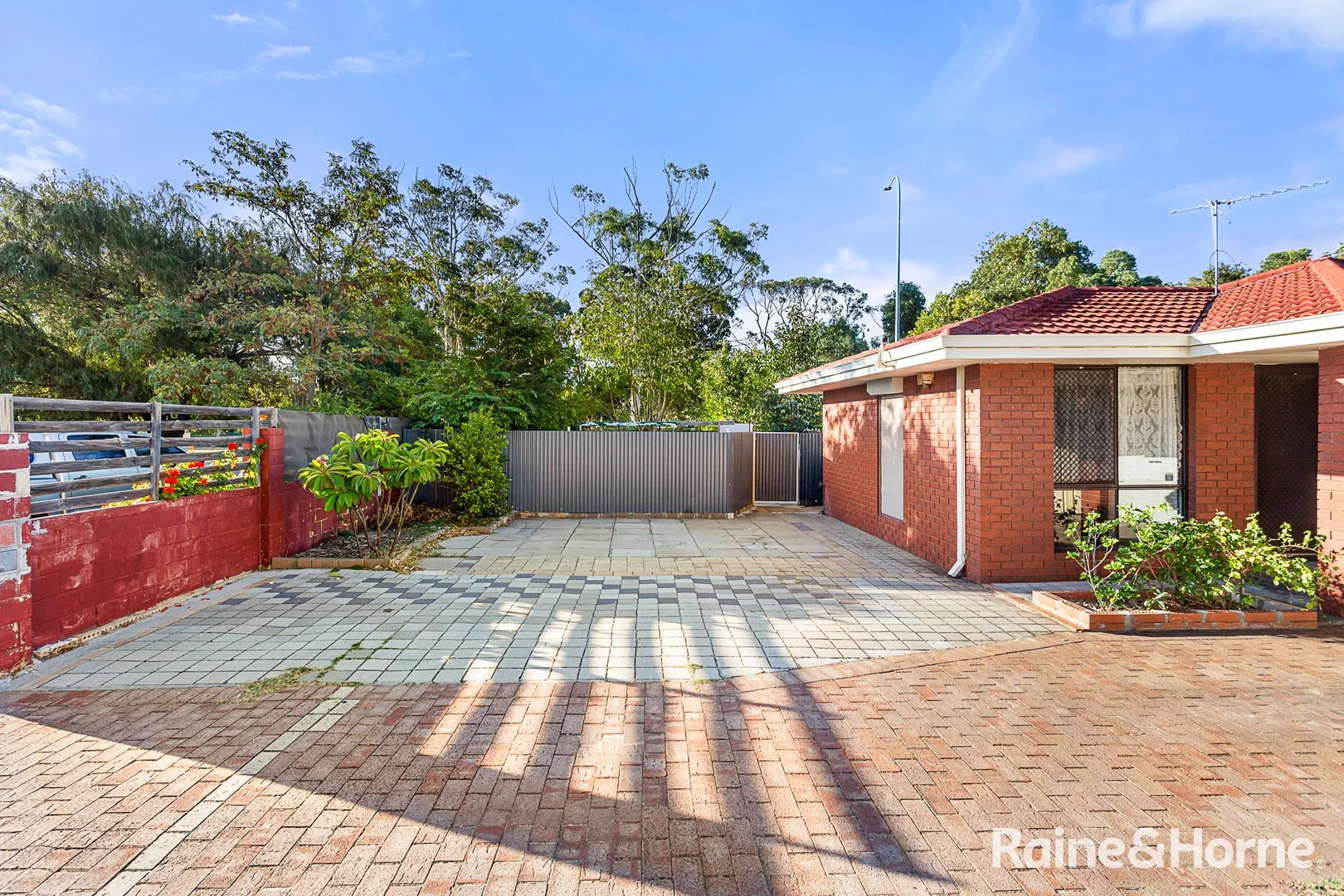 Additional image 3 of 35 Mercer Way, Balga WA 6061