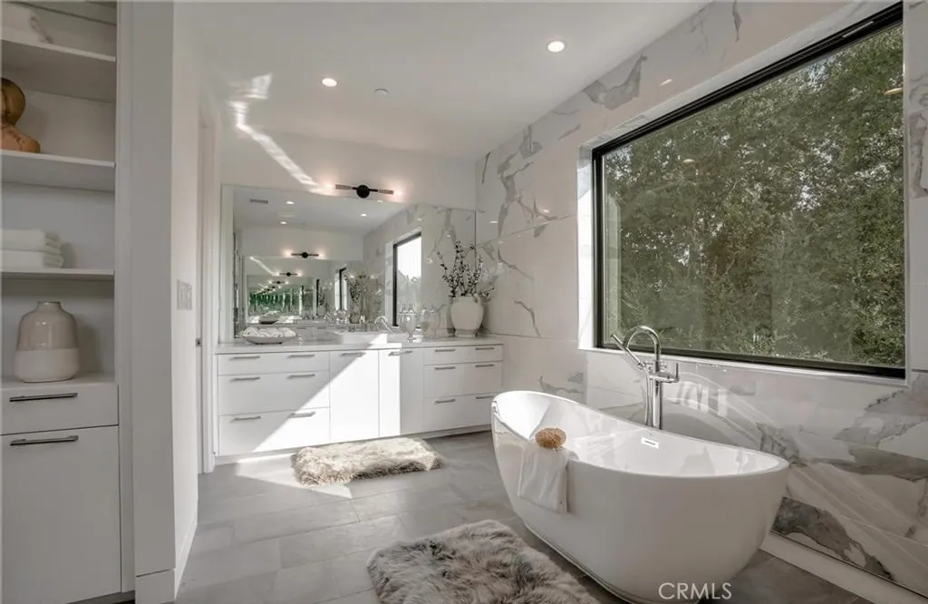 Additional image 41 of 15926 Morrison St, Encino, CA 91436