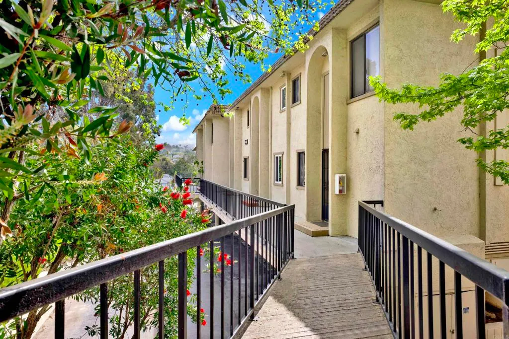 Additional image 32 of 2383 Altisma Way Unit D, Carlsbad, CA 92009