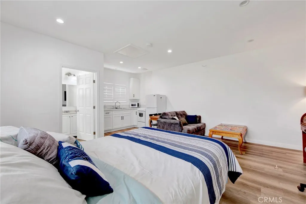 Additional image 25 of 2149 Cullivan Street, Los Angeles, CA 90047