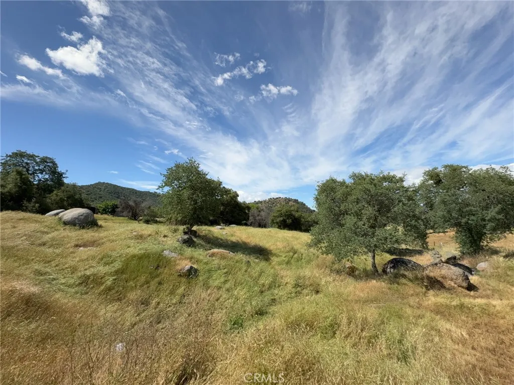 Additional image 117 of 39569 Clover Ln, Squaw Valley, CA 93675
