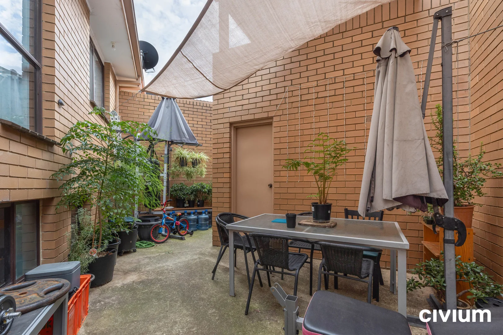 Additional image 9 of 8 Hallen Close, Phillip ACT 2606