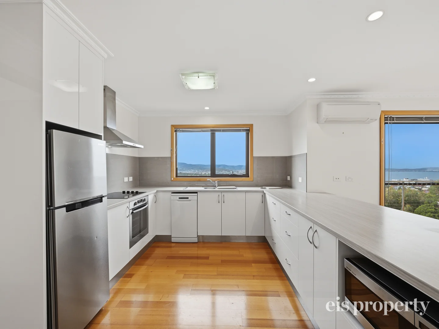 Additional image 3 of 51a Knocklofty Terrace, West Hobart TAS 7000