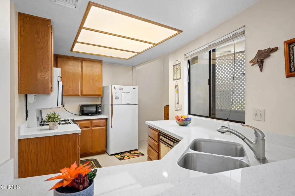 Additional image 34 of 1340 Glenwood Road Unit 17, Glendale, CA 91201