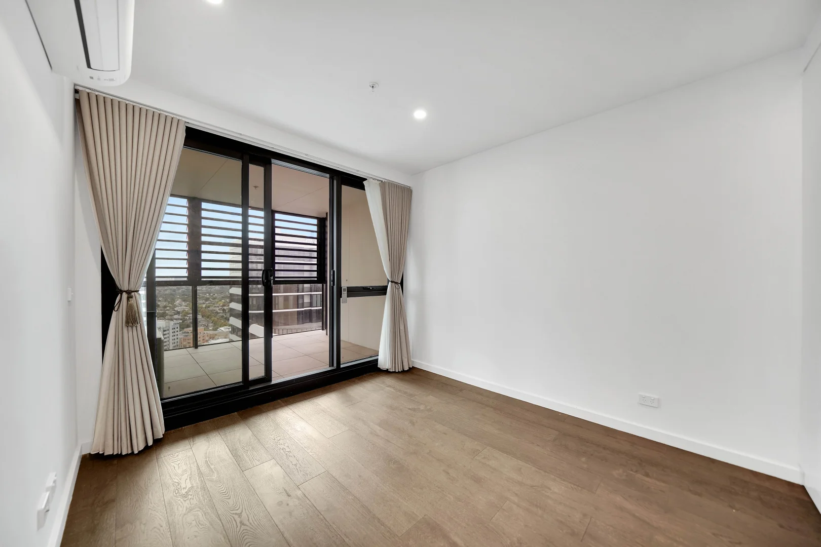 Additional image 3 of 2806/828 Whitehorse Road, Box Hill VIC 3128